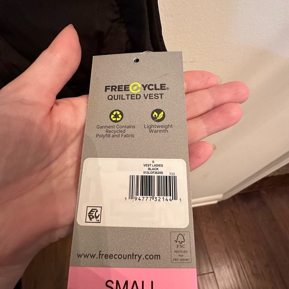 NWT Free Country Quilted Vest - Picture 6 of 8